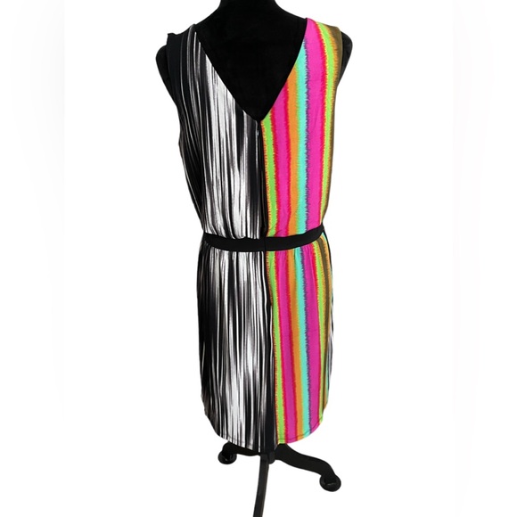 NWT Maggy London Size 10 Sleeveless Striped Wrap Bodice Dress W V Neck - Picture 2 of 6